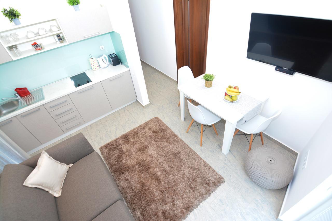 Tropicoco Apartments Tivat Exterior photo