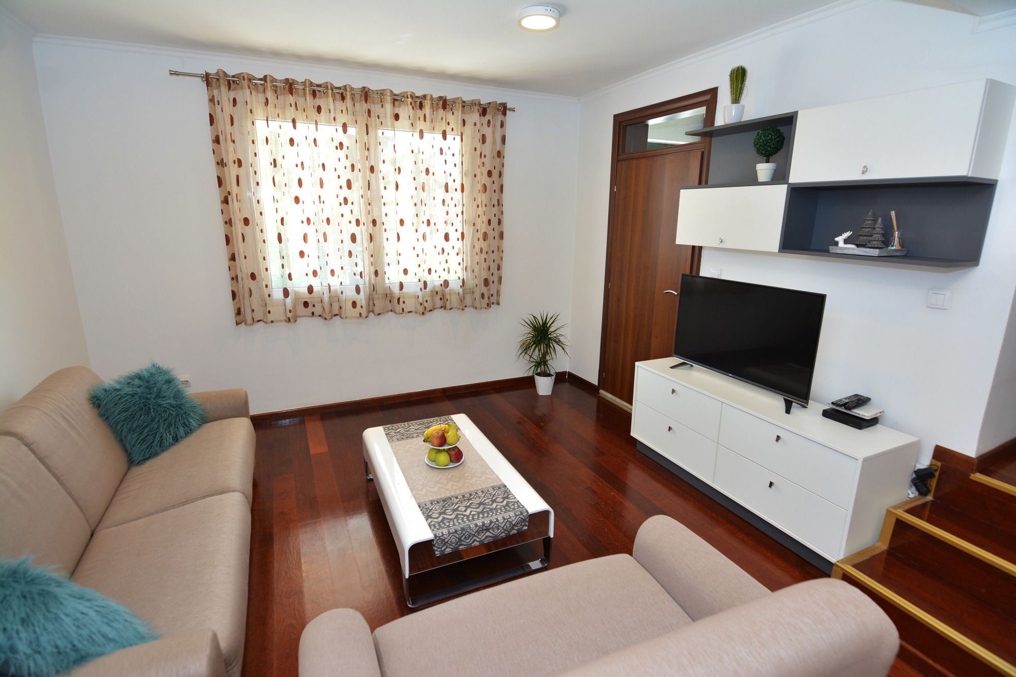 Tropicoco Apartments Tivat Exterior photo